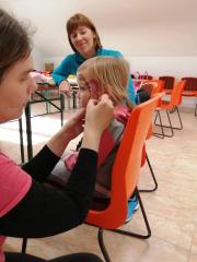 delavnica izdelovanja mask na Selu, feb 2020, foto J Dolenec (9)